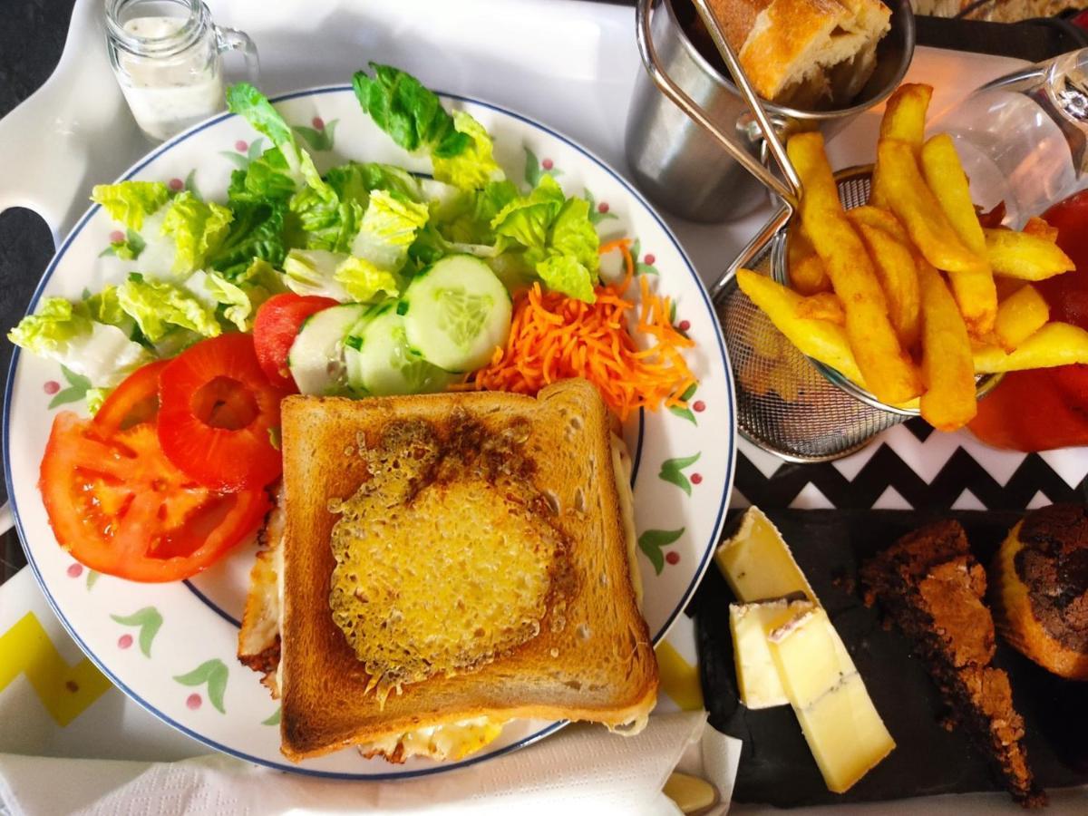 Bed and Breakfast Chez Christy Chemin Des Dinots Saint-Bonnet-de-Four Exterior foto